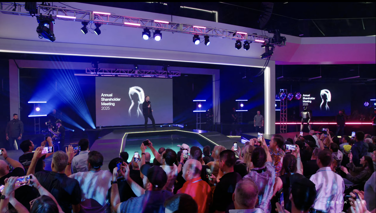 超七成股东力挺，万亿美元薪酬锁定马斯克，特斯拉豪赌启幕